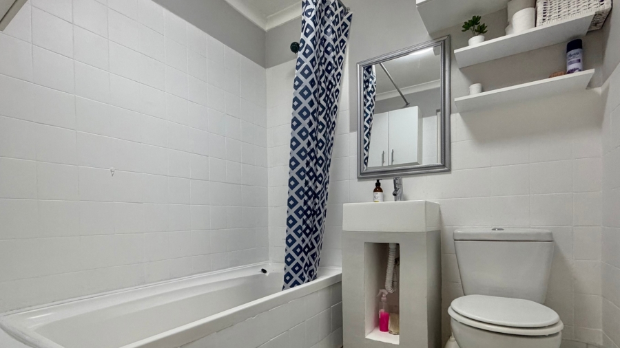 1 Bedroom Property for Sale in Plumstead Western Cape